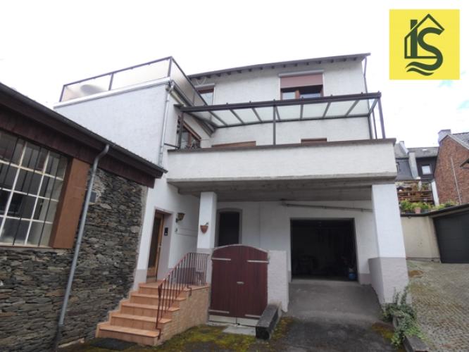 House in need of modernisation in a quiet location in Oberwesel