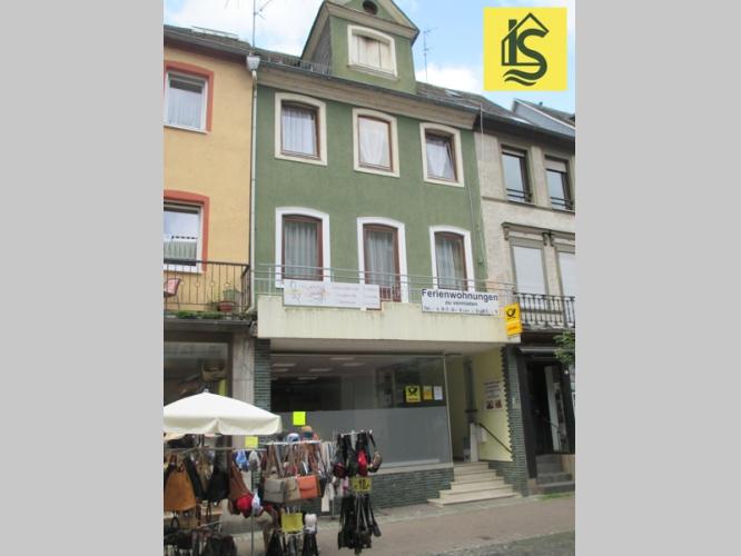 Goed onderhouden woon- en winkelpand in de voetgangerszone van Sankt Goar