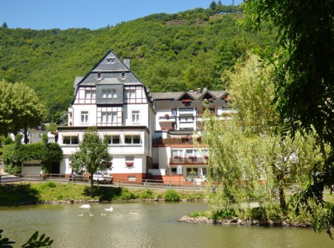 3 sterren hotel in zeer goede staat van onderhoud op prachtige locatie in Bad Bertrich, Eifel
