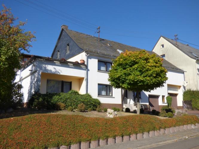 Großes 2-FH mit Garten und Nebengebäuden in Schneppenbach, zwischen Kirchberg und Kirn, Hunsrück